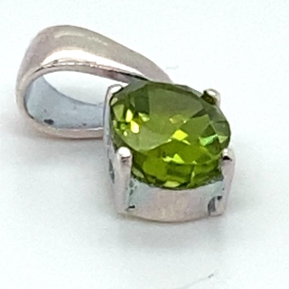 Peridot 1.38ct Rhodium Finish Solid 925 Sterling Silver Pendant - Picture 7 of 7